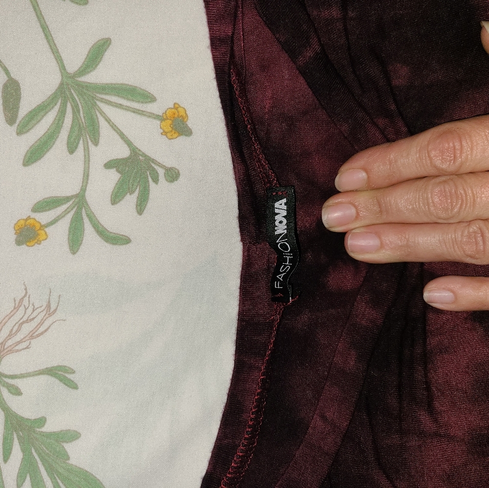 Crop top - Picture 2 of 2